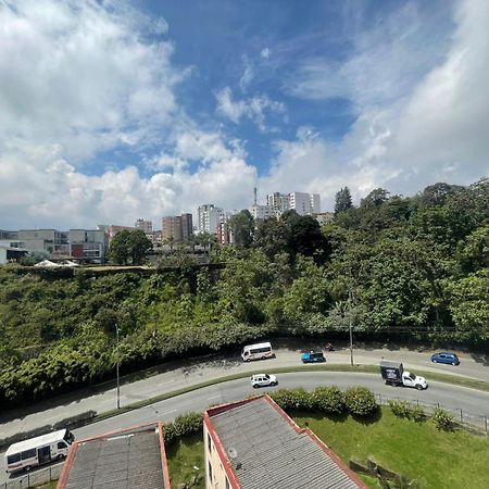 Muy Cerca Al Cc Fundadores, U Autonoma & El Centro Apartment Manizales Bagian luar foto